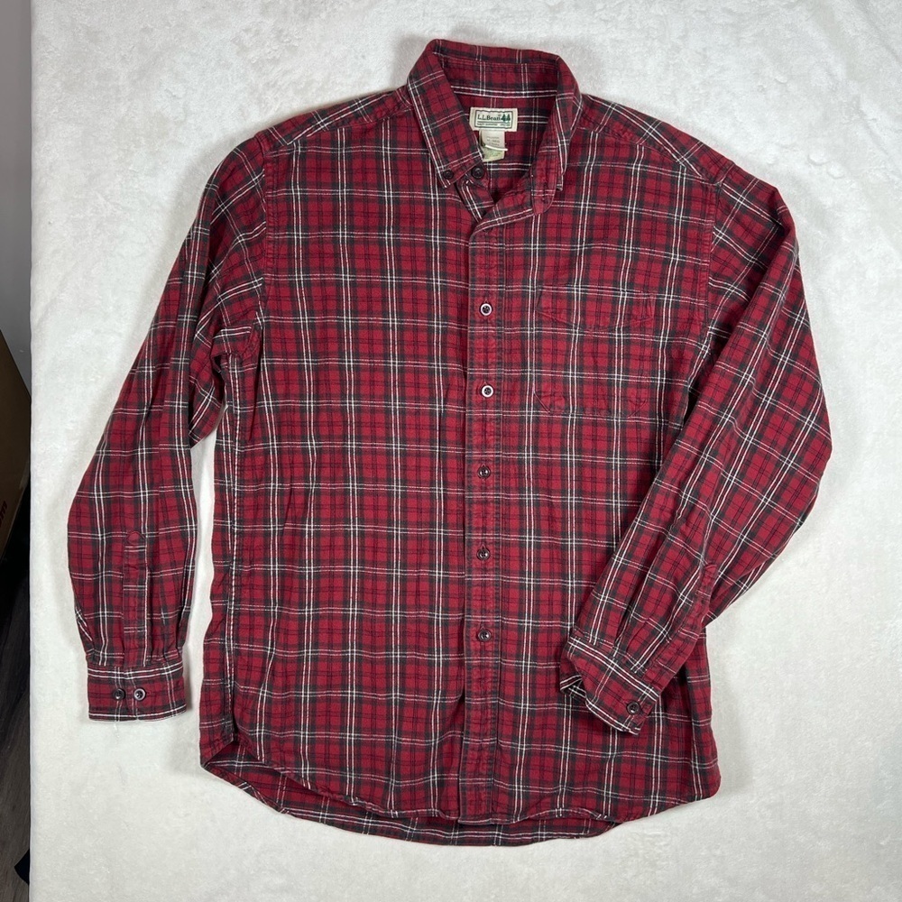 L.L. Bean Men’s Medium Red Plaid Flannel Casual Button Down Shirt